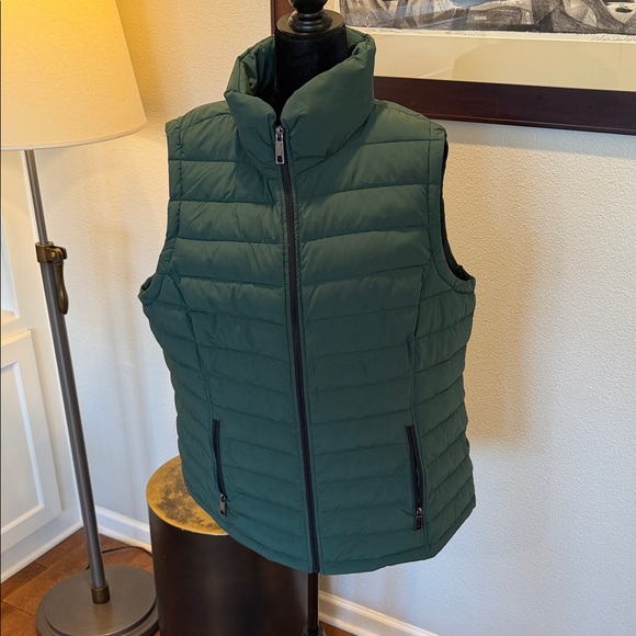 Nautica Jackets & Blazers - Nautica women’s down puffer quilted hunter green winter vest XXL EUC